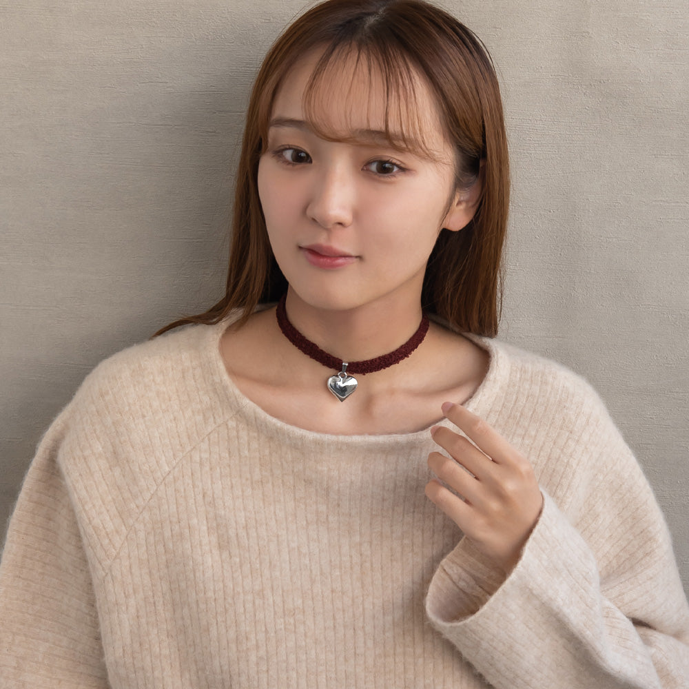 Puffy Heart Knit Choker