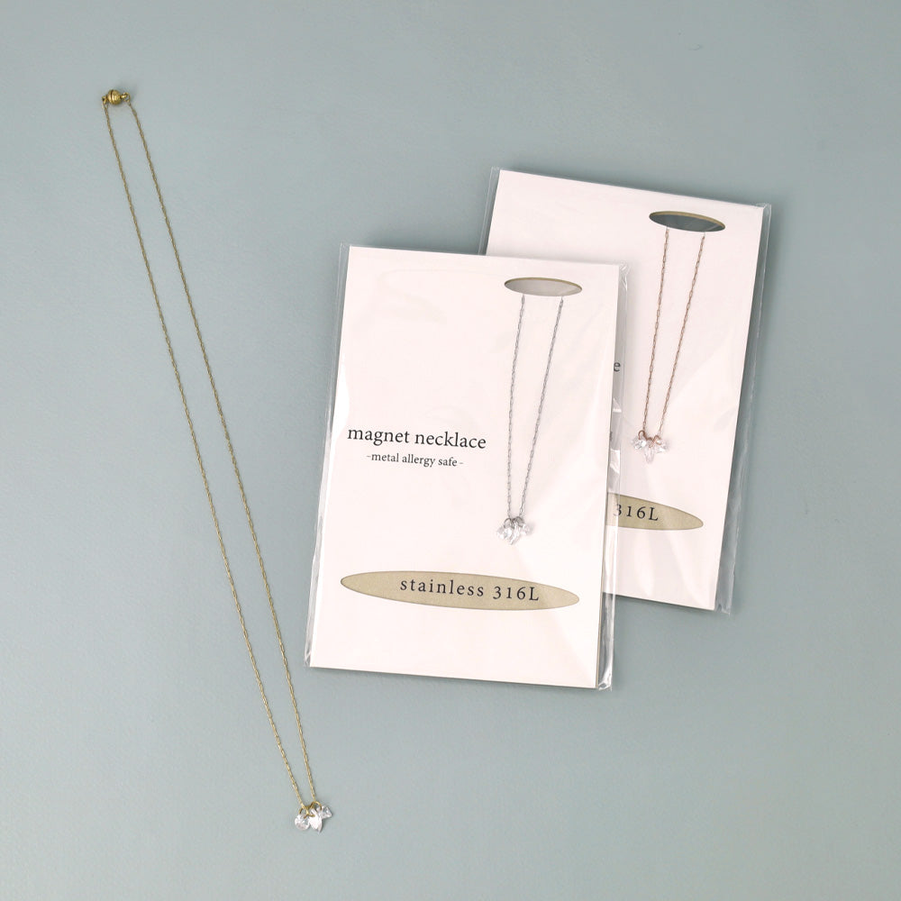 Three Stone Charm Magnetic Clasp Necklace