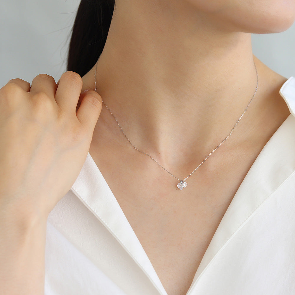 Three Stone Charm Magnetic Clasp Necklace