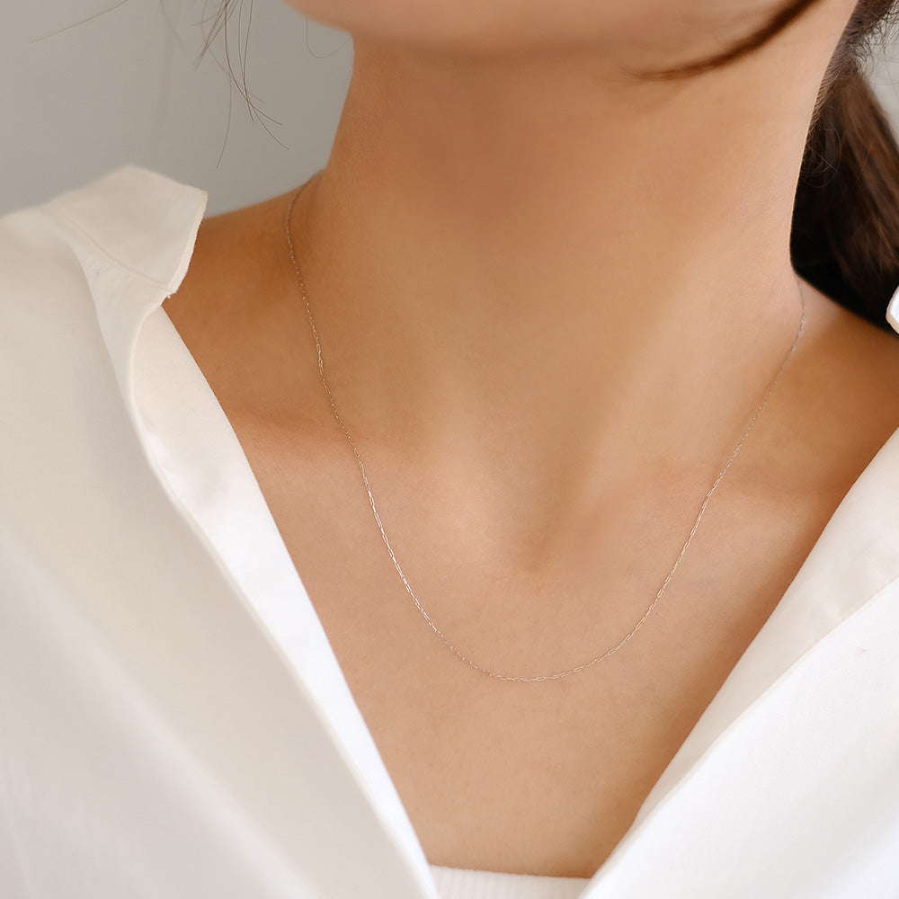 Skinny Chain Magnetic Clasp Necklace