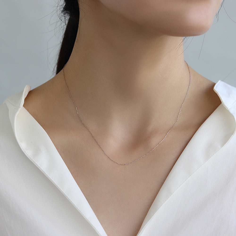 Skinny Chain Magnetic Clasp Necklace