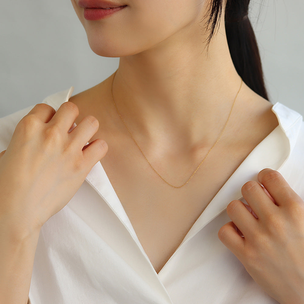 Skinny Chain Magnetic Clasp Necklace