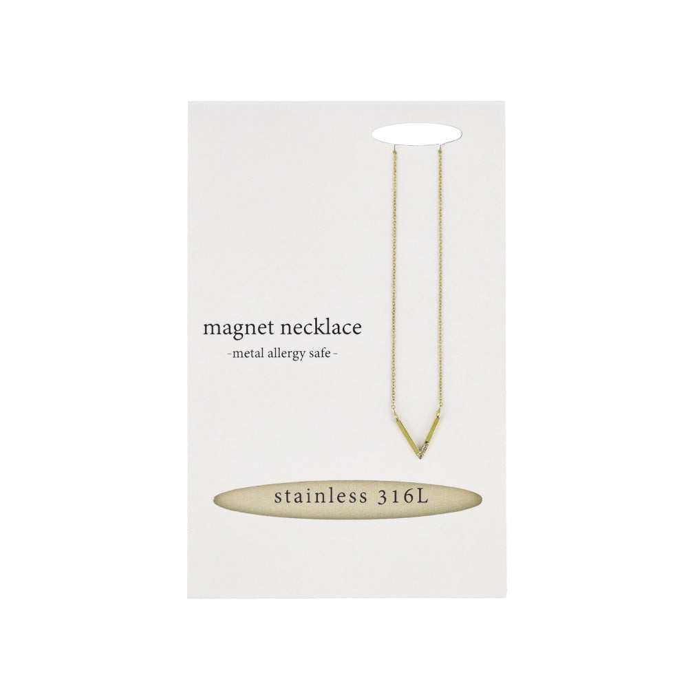 V Charm Magnetic Clasp Necklace