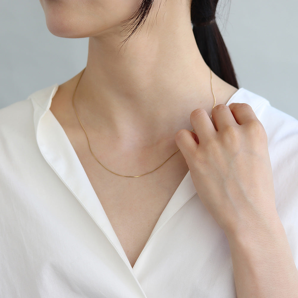 Skinny Chain Magnetic Clasp Necklace