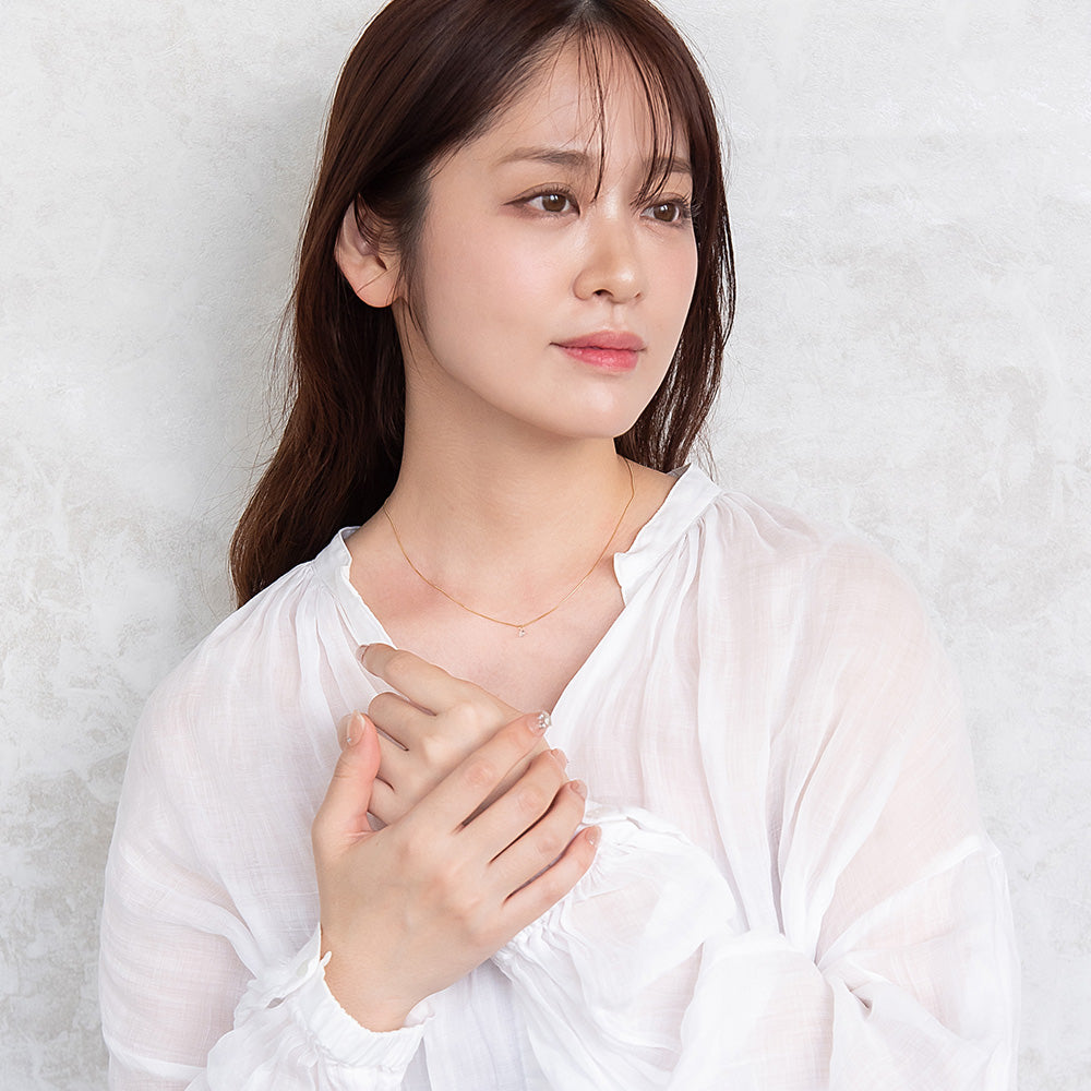 Round Stone Magnetic Clasp Necklace