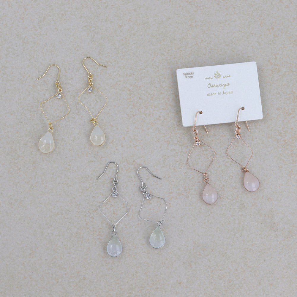 Rhombus Pale Waterdrop Earrings