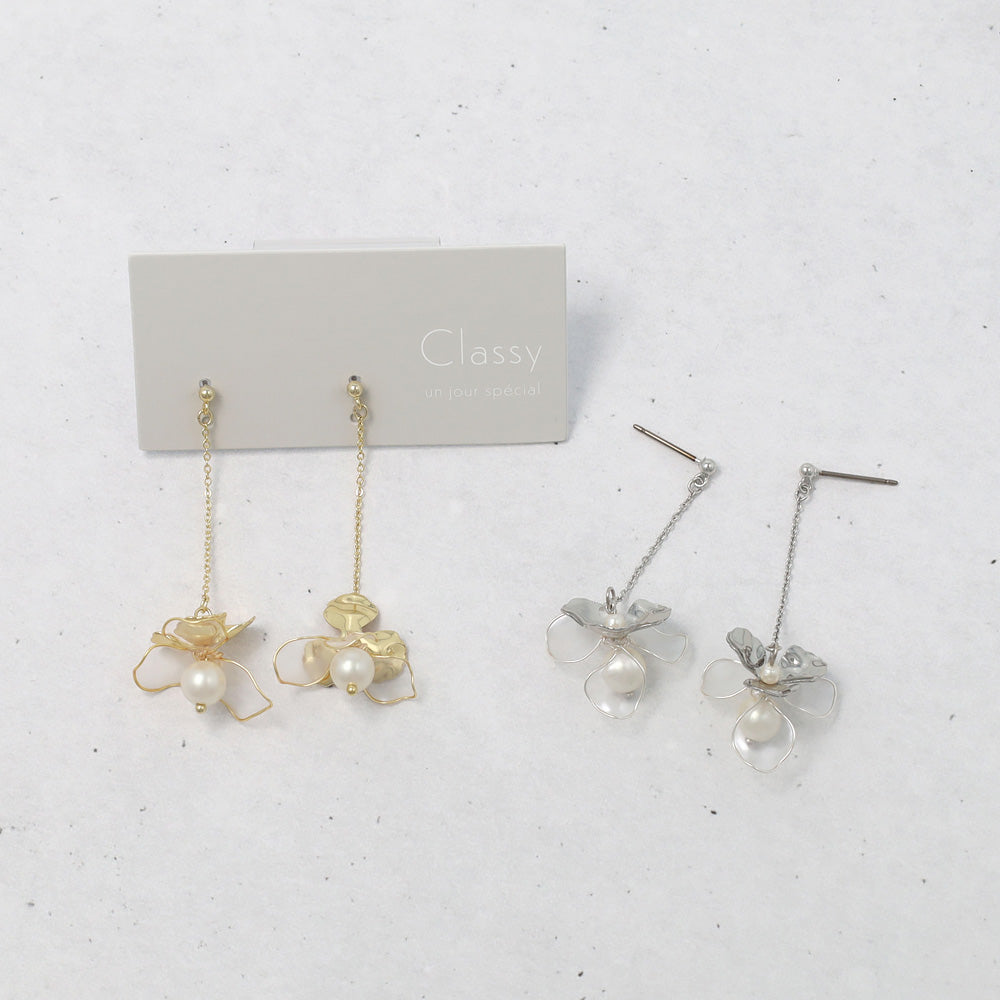 Mixed Petal Pearlized Flower Drop Earrings