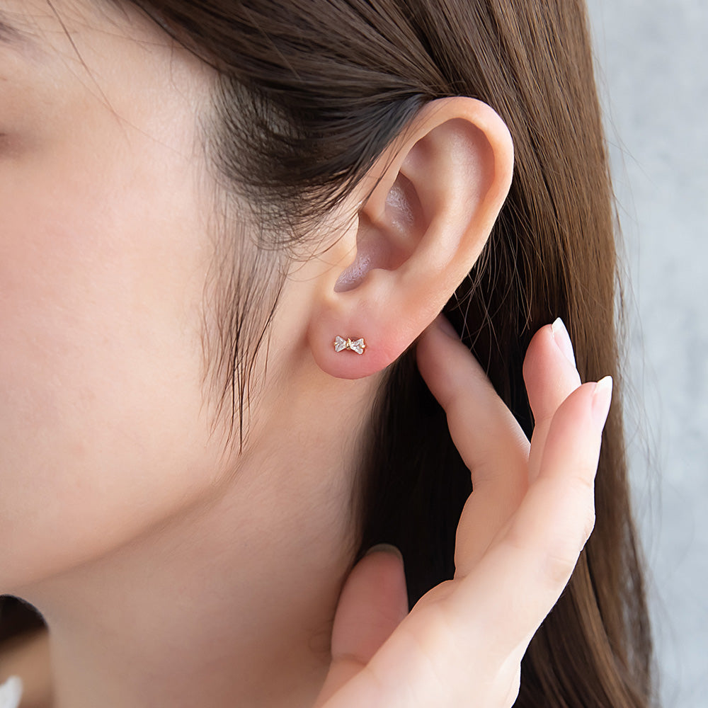 Bow CZ Titanium Studs