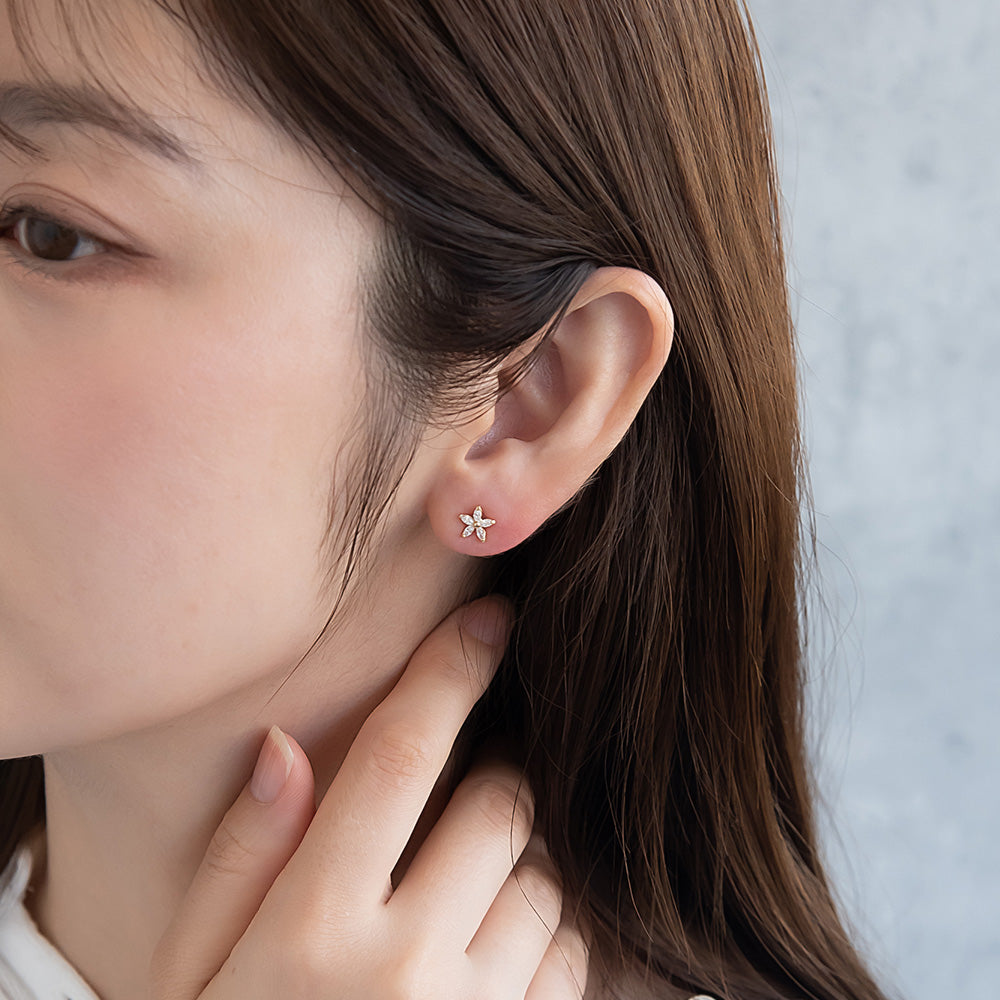 Flower CZ Titanium Studs