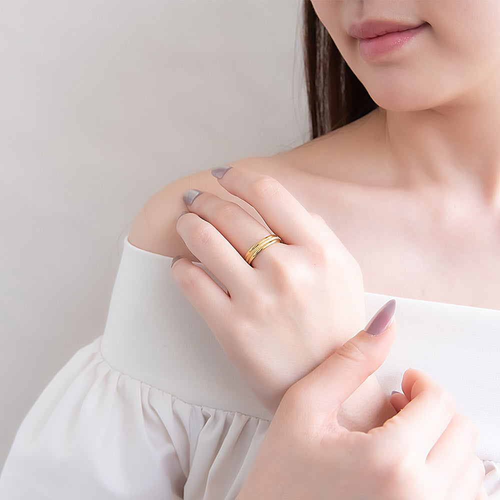 Sleek and Texture Mixed Ring Pack