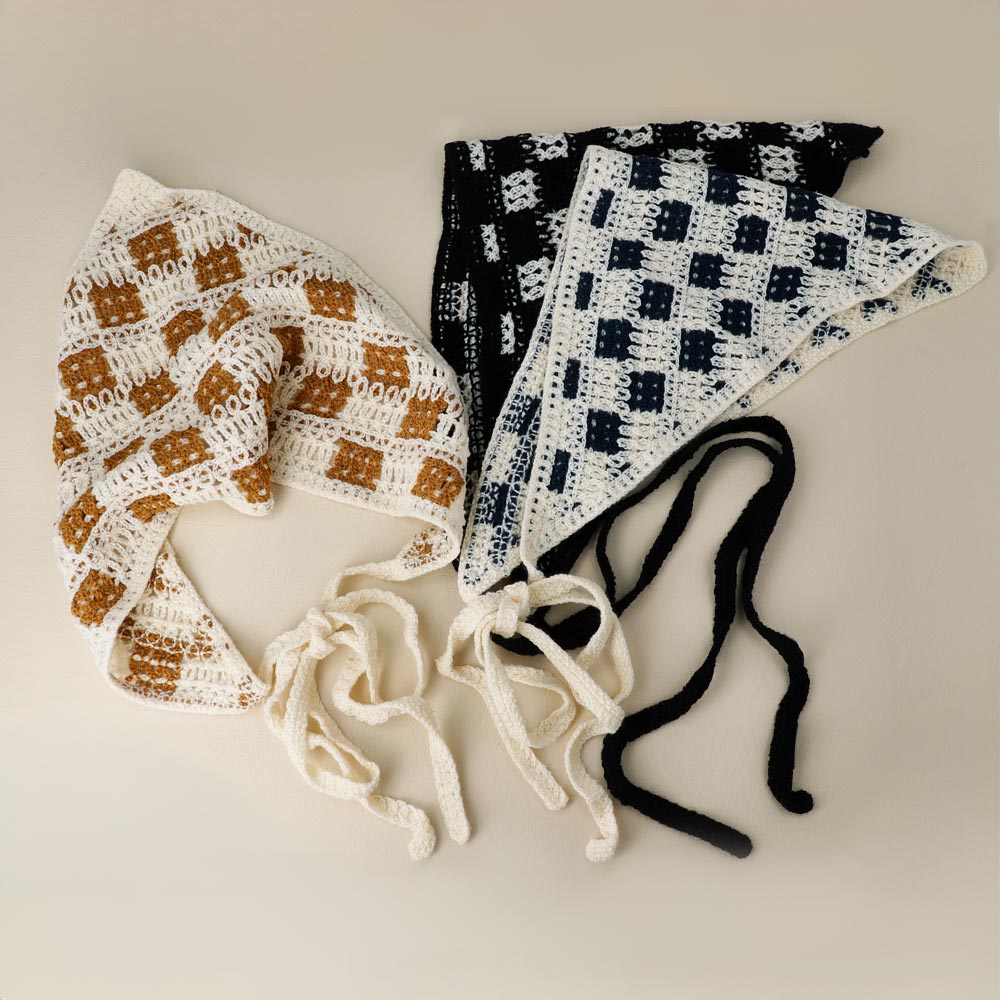 Checkered Crochet Triangle Headscarf - osewaya