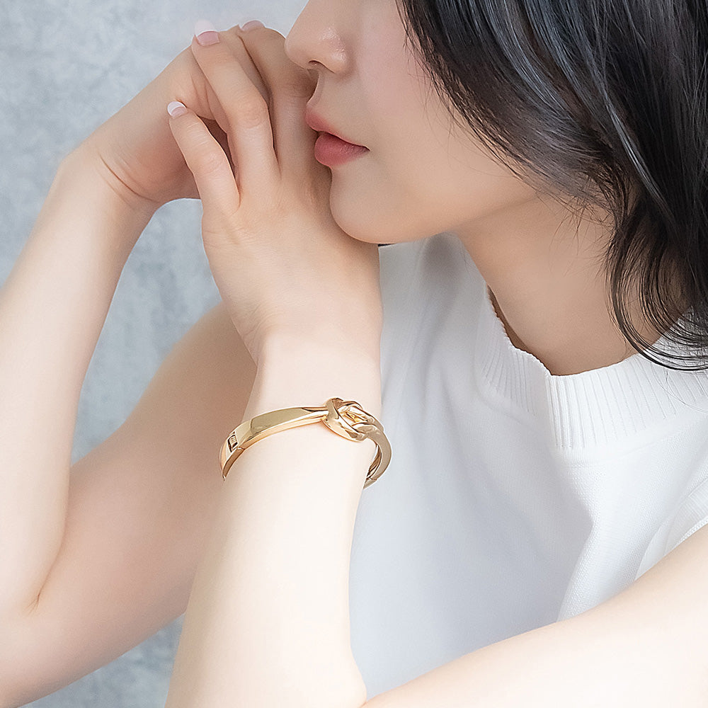 Knot Hinge Bangle