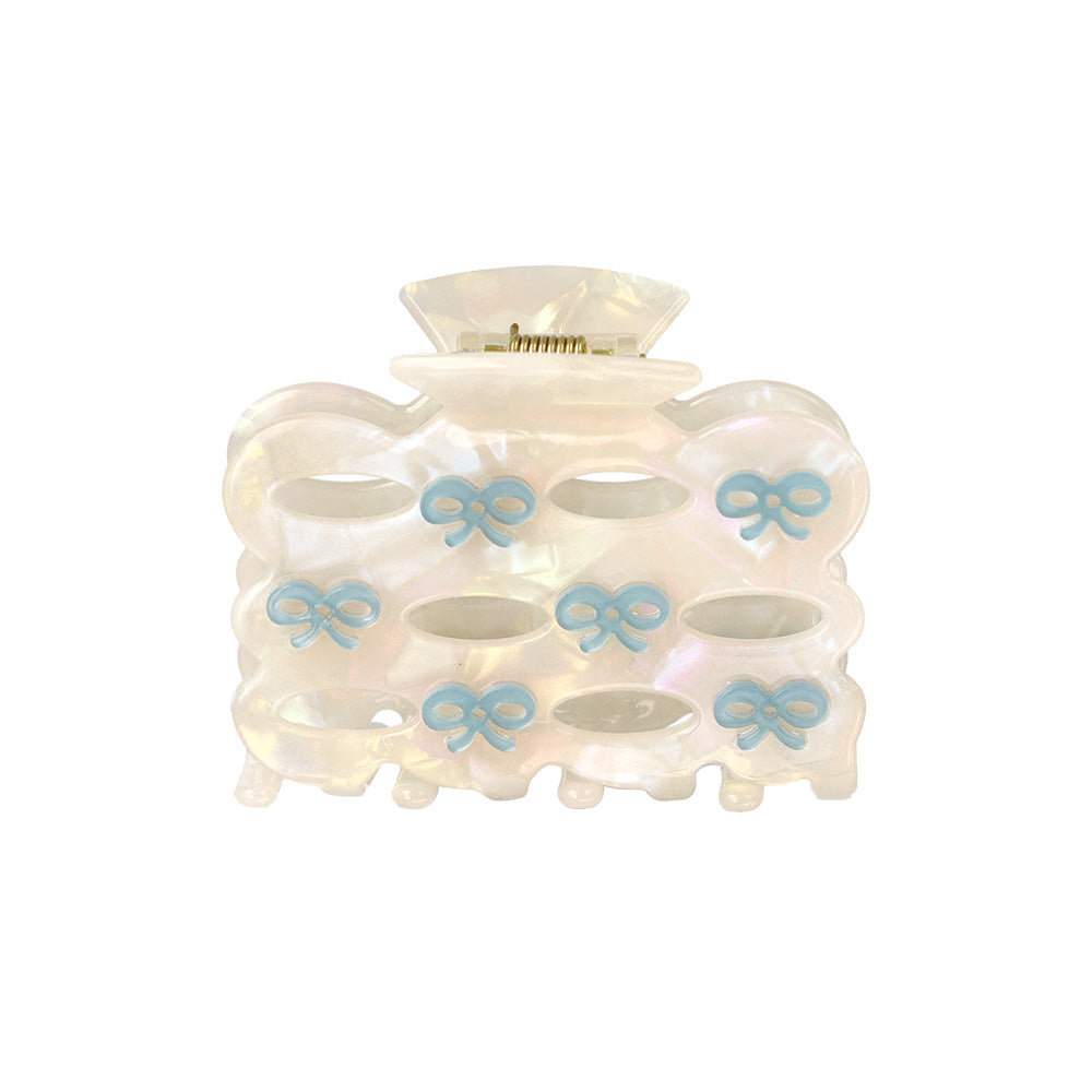 Dreamy Cutout Midi Hair Claw