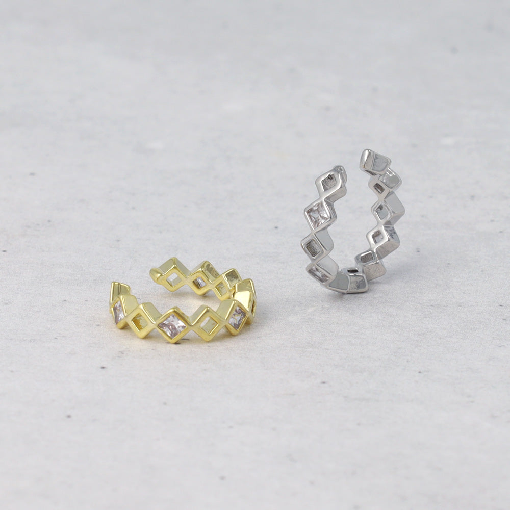 Sqaure Link Ear Cuff