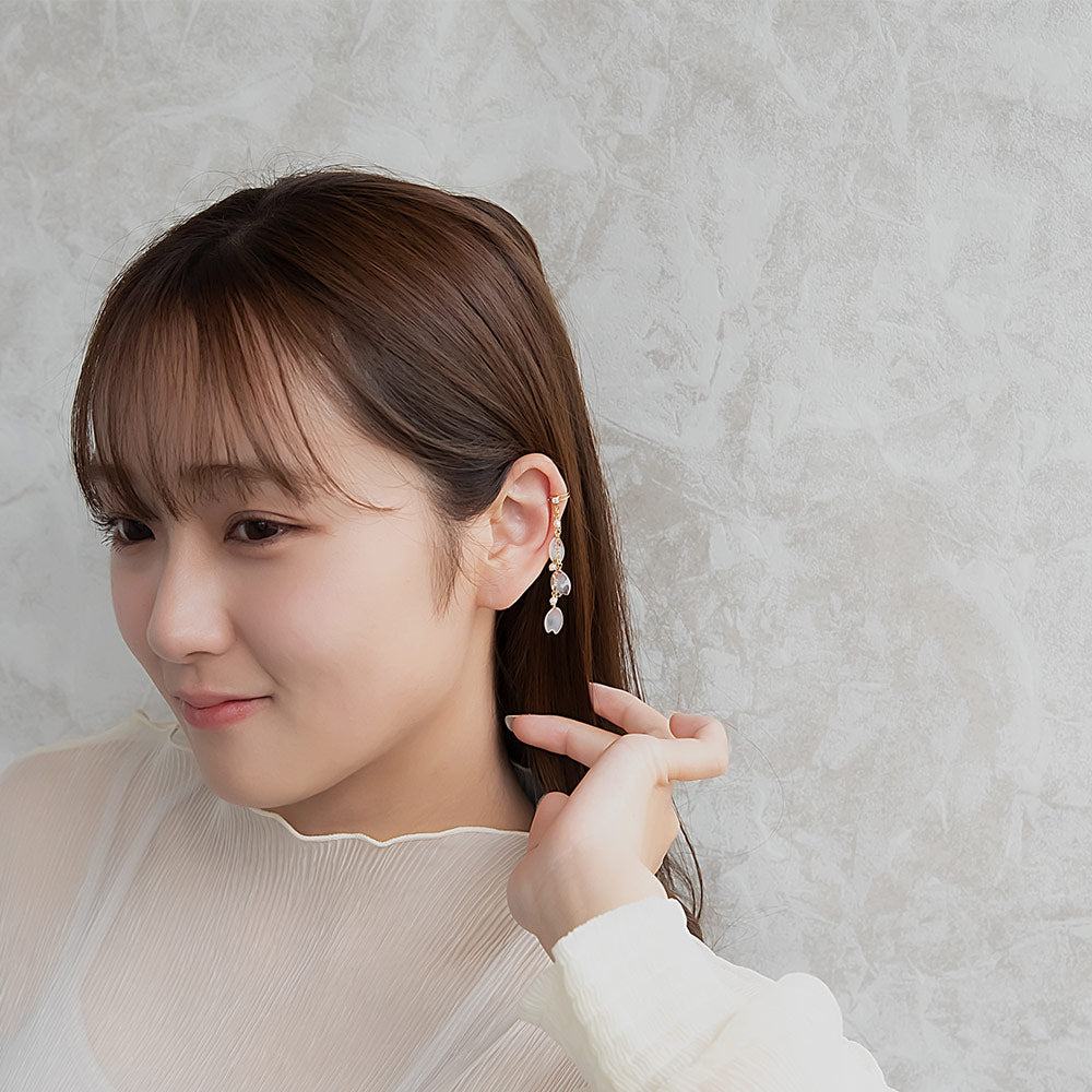 Sakura Petal Chain Ear Cuff