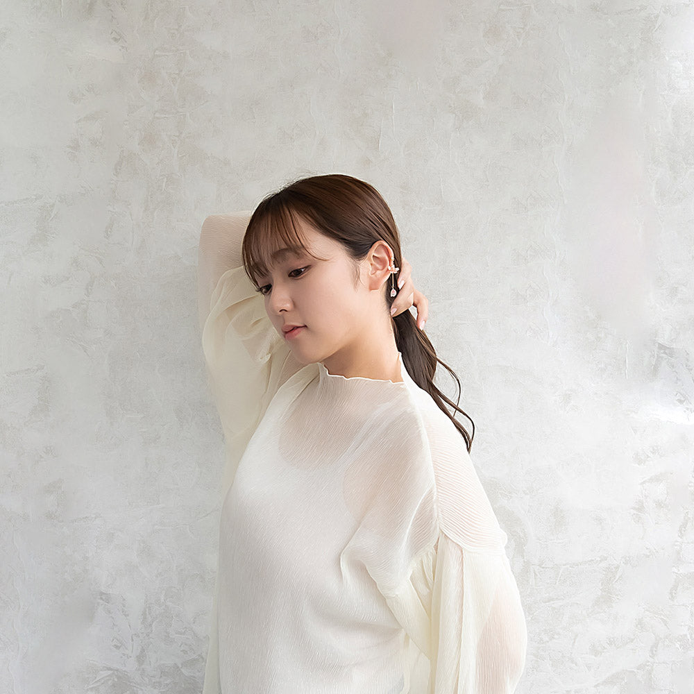 Sakura Linear Drop Ear Cuff