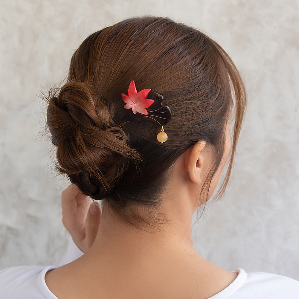 Red Momiji Kanzashi Hair Stick