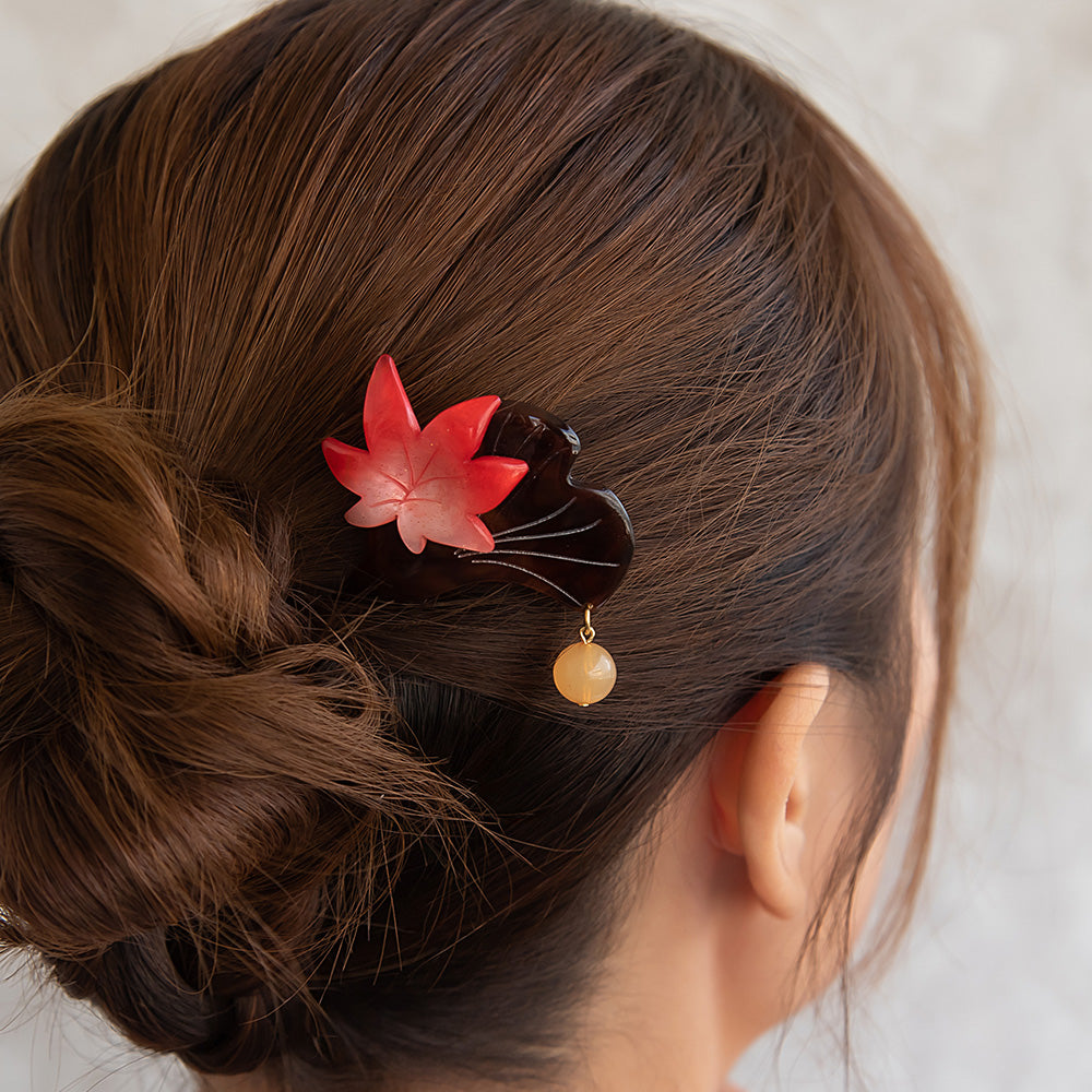 Red Momiji Kanzashi Hair Stick