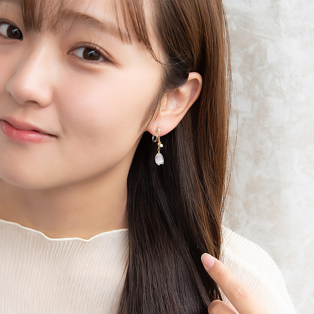 Sakura Petal Drop Invisible Clip Ons