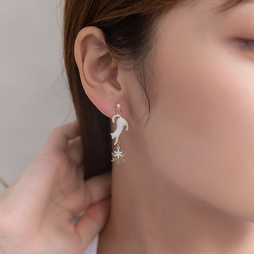 Winter Cat Invisible Clip Ons