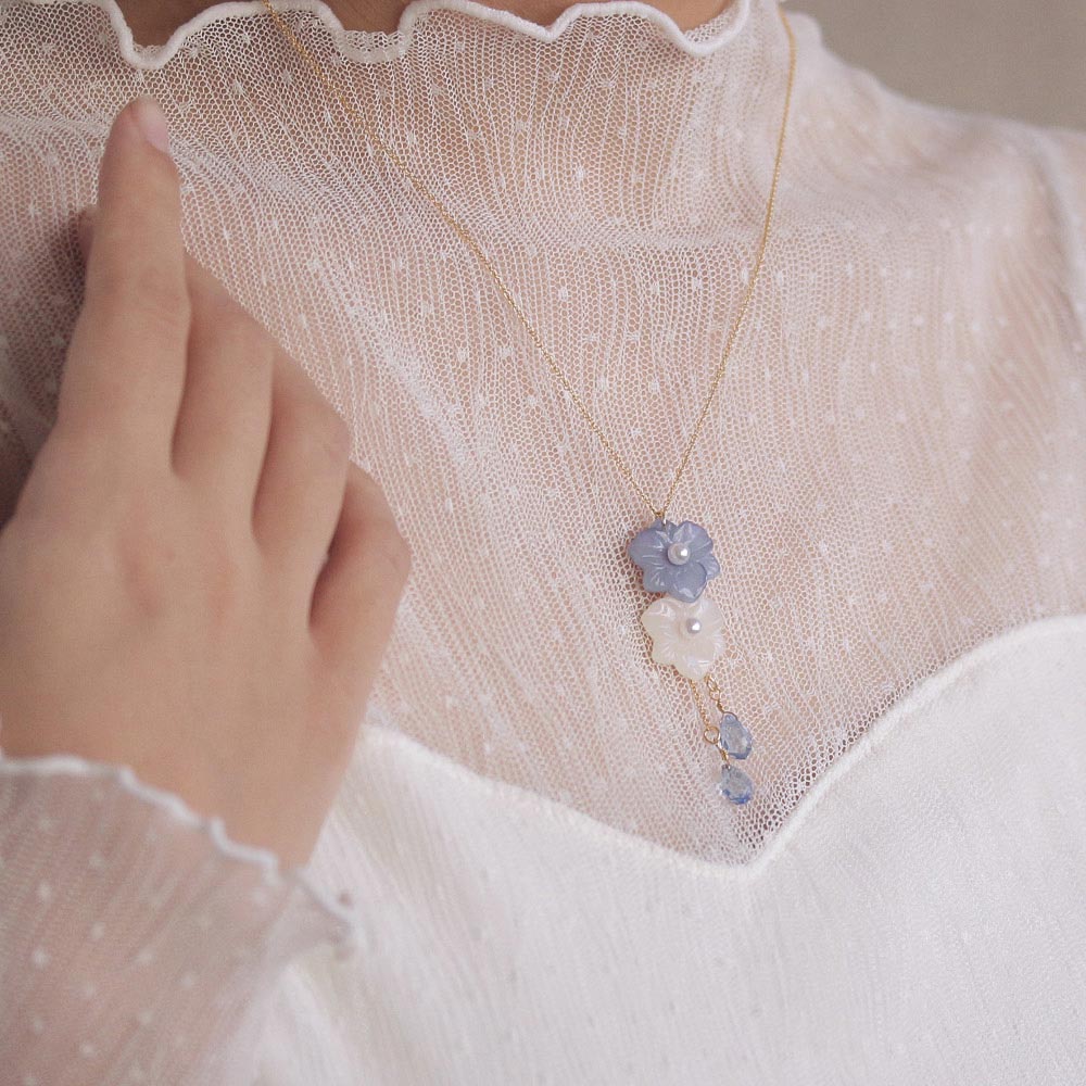 Nemophila Layered Charm Necklace