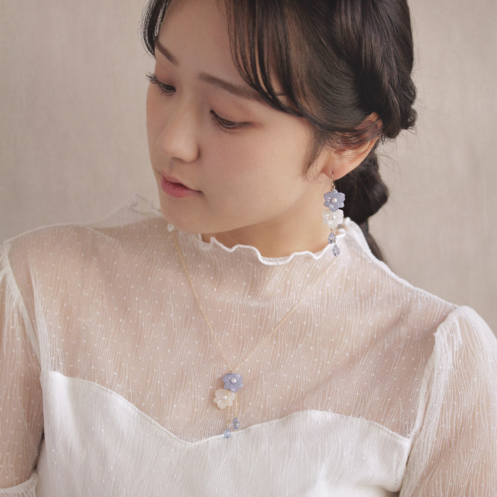 Nemophila Layered Charm Necklace