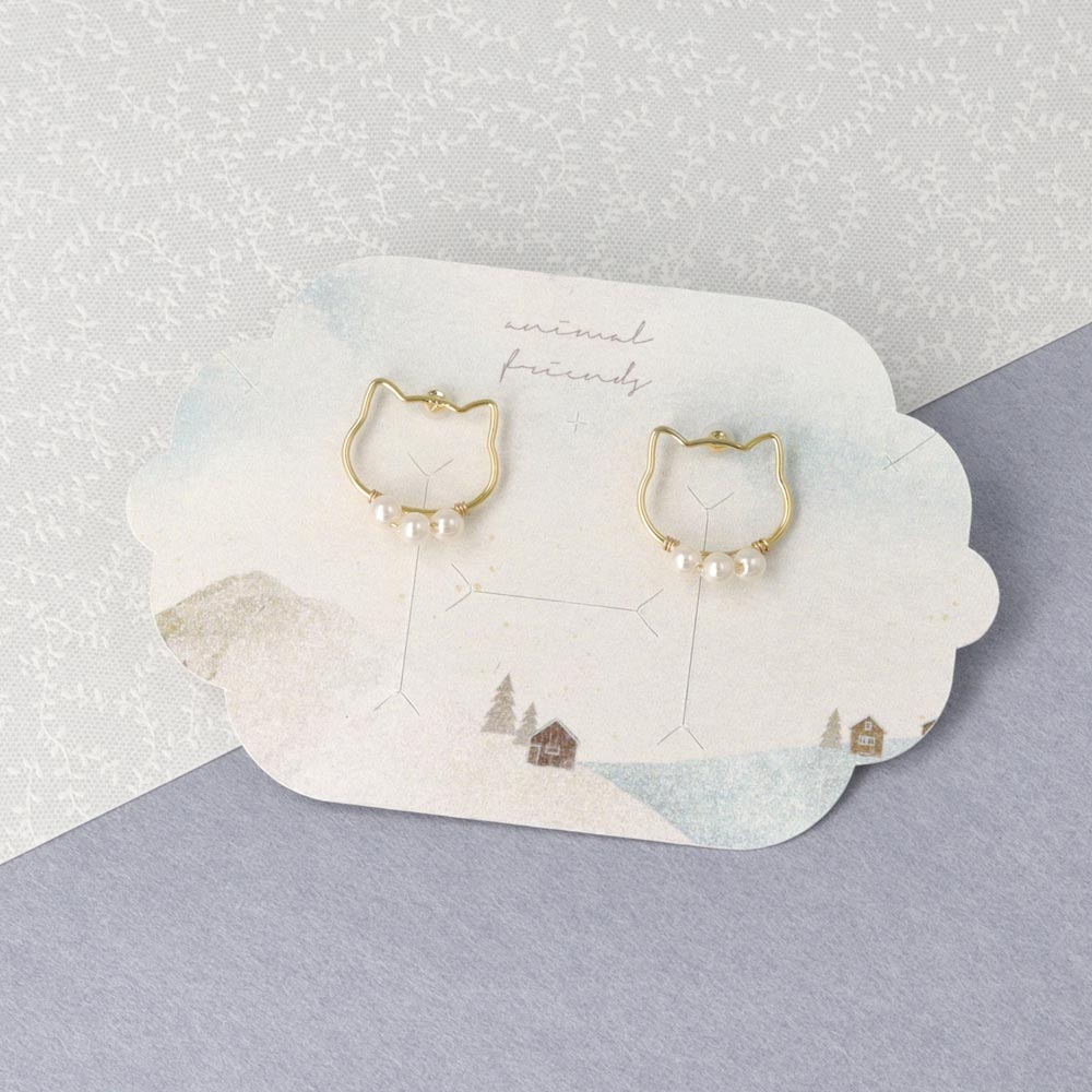 Pearlized Cat Face Earrings