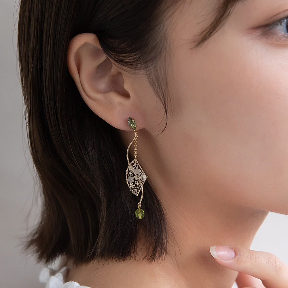 Matcha Sensu Fan Wave Drop Earrings