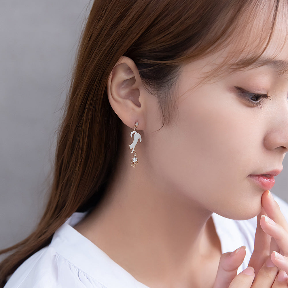 Winter Cat Drop Earrings
