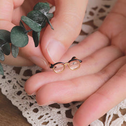 Stylish Eyeglasses Ring - Osewaya