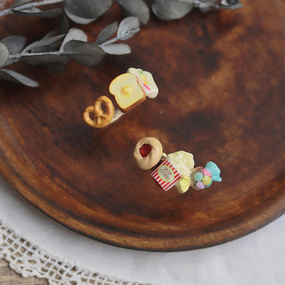 Snack Time Adjustable Ring