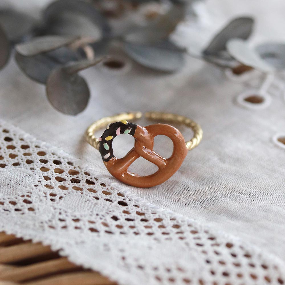 Dipped Pretzel Cuff Ring - osewaya