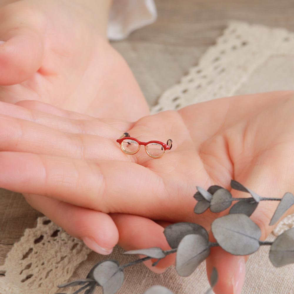 Red Half Rim Glasses Ring