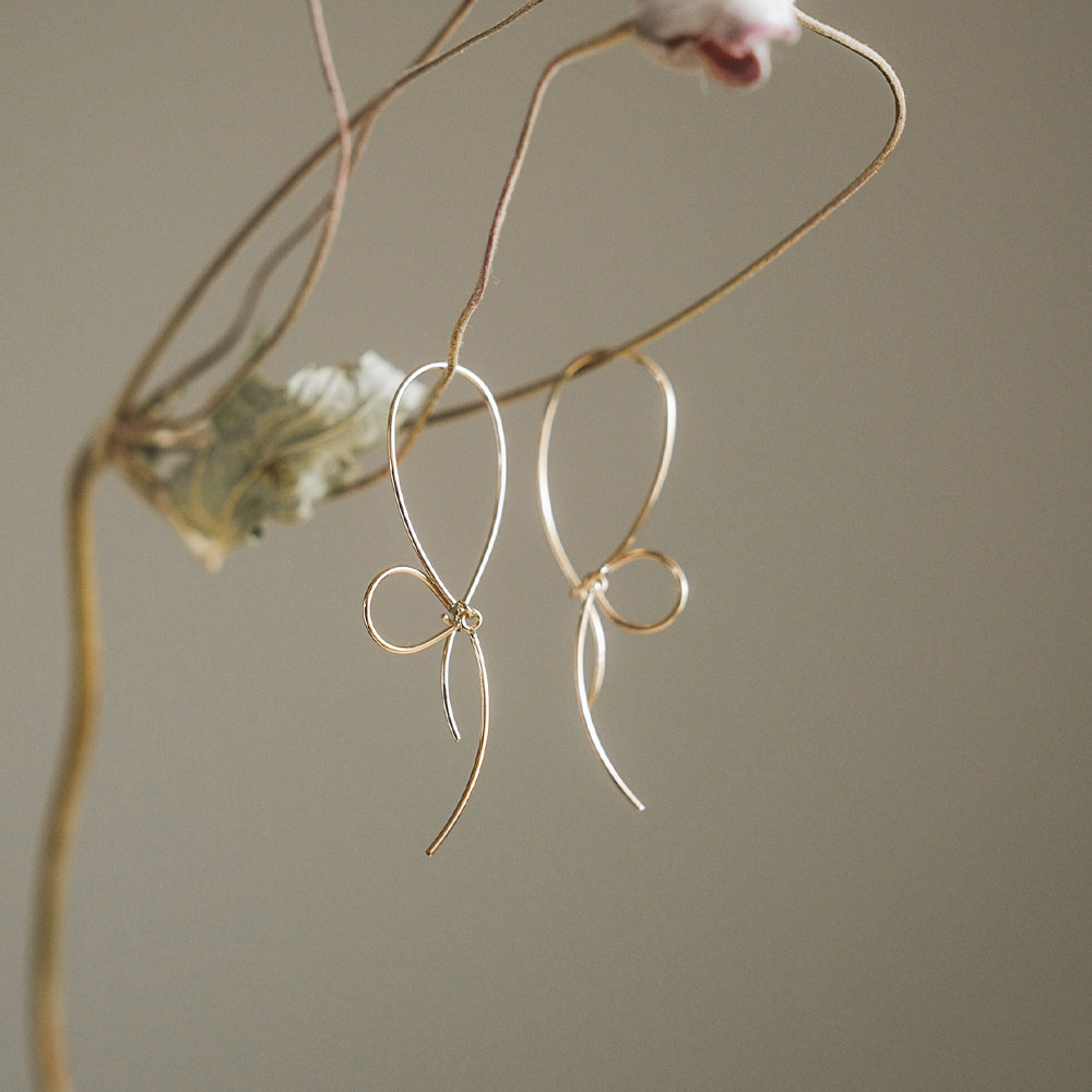 14K Gold Filled Bow Threader Earrings