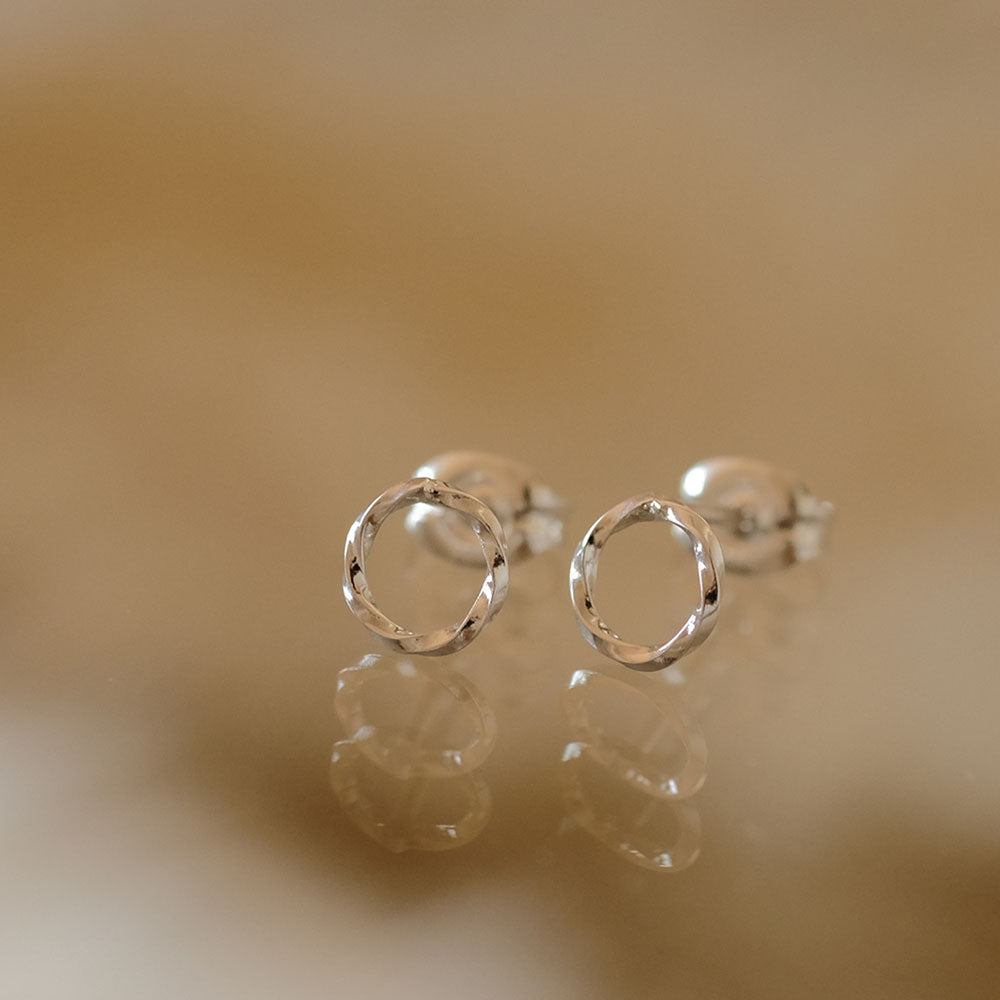925 Silver Twisted Circle Studs