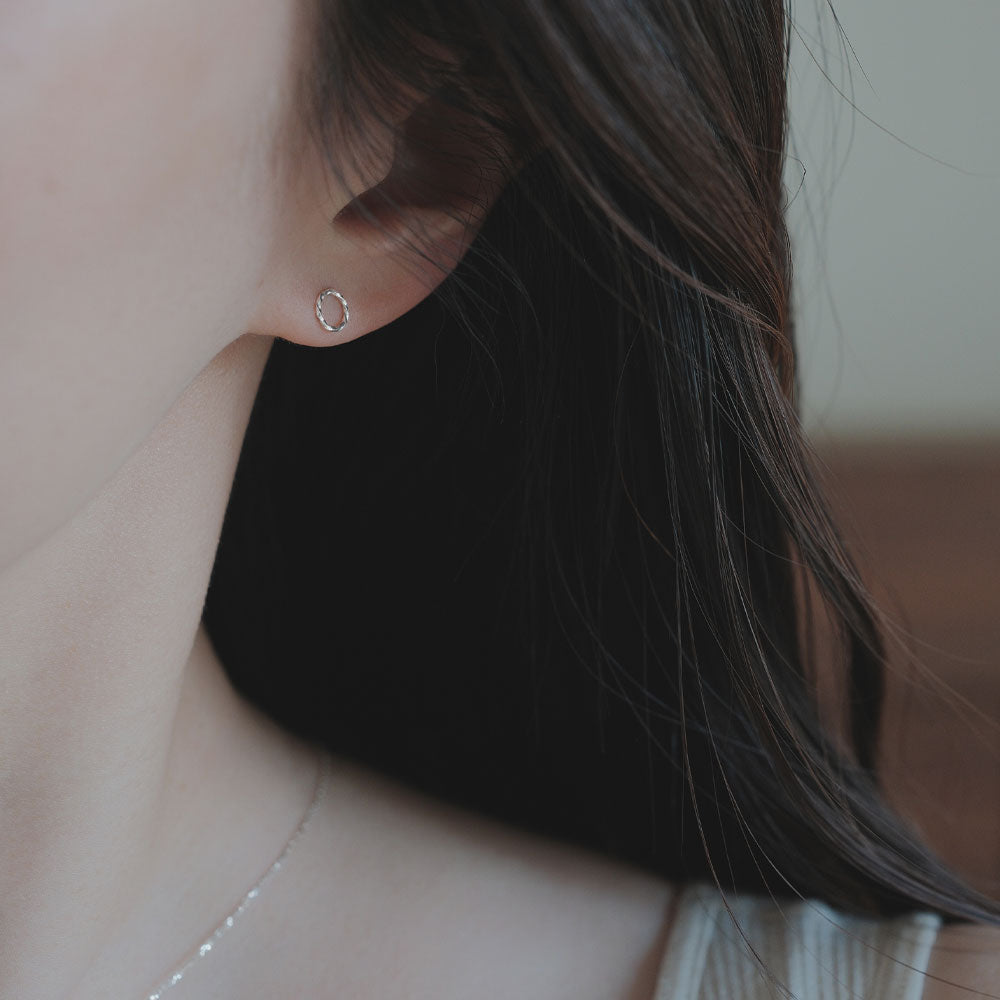 925 Silver Twisted Circle Studs