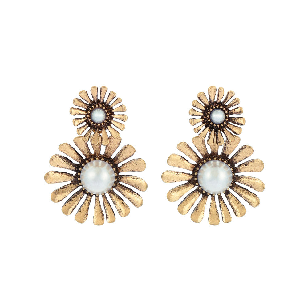 Paris Daisy Front Back Earrings