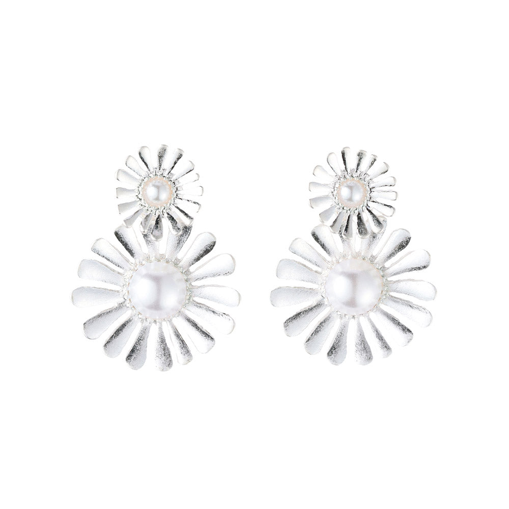 Paris Daisy Front Back Earrings