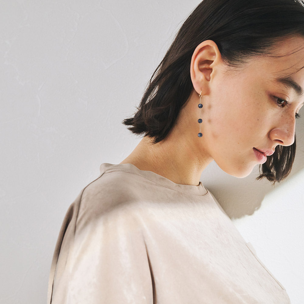 Frosted Homaika Ball Linear Earrings