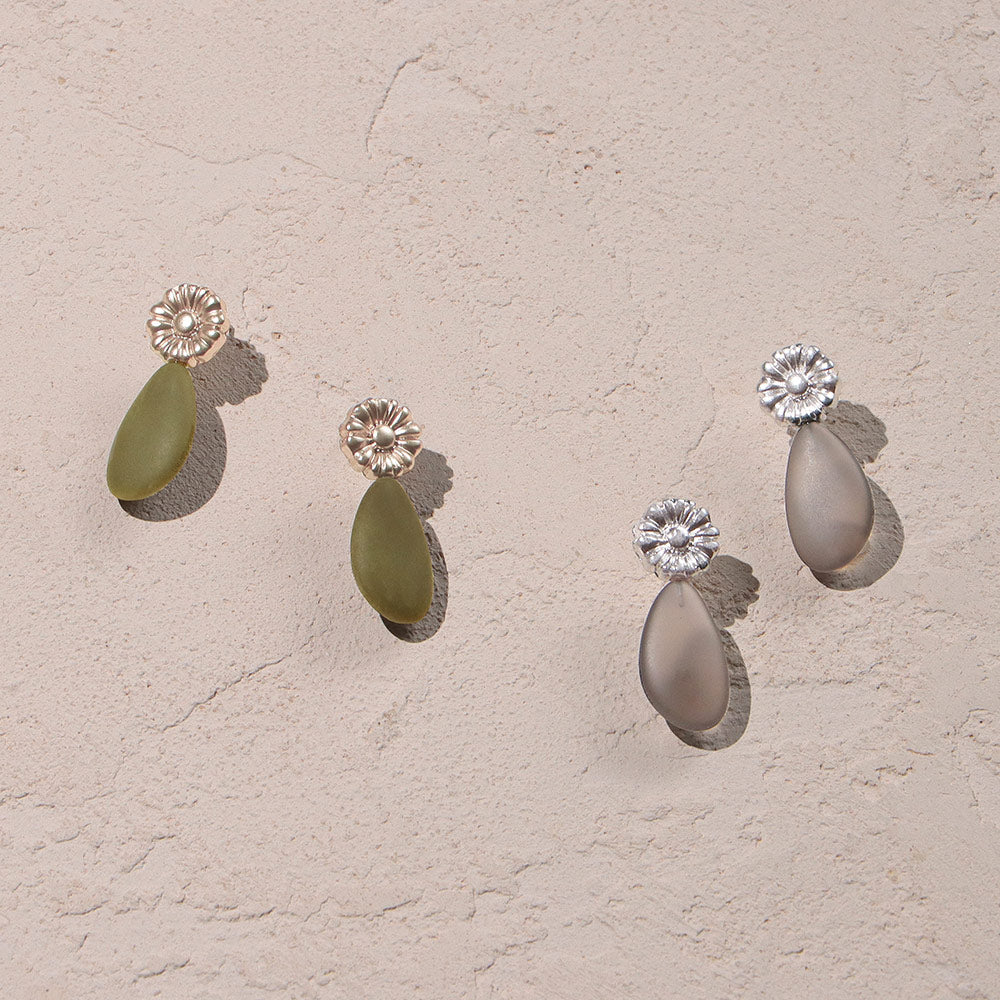 Flower and Frosted Homaika Pebble Earrings