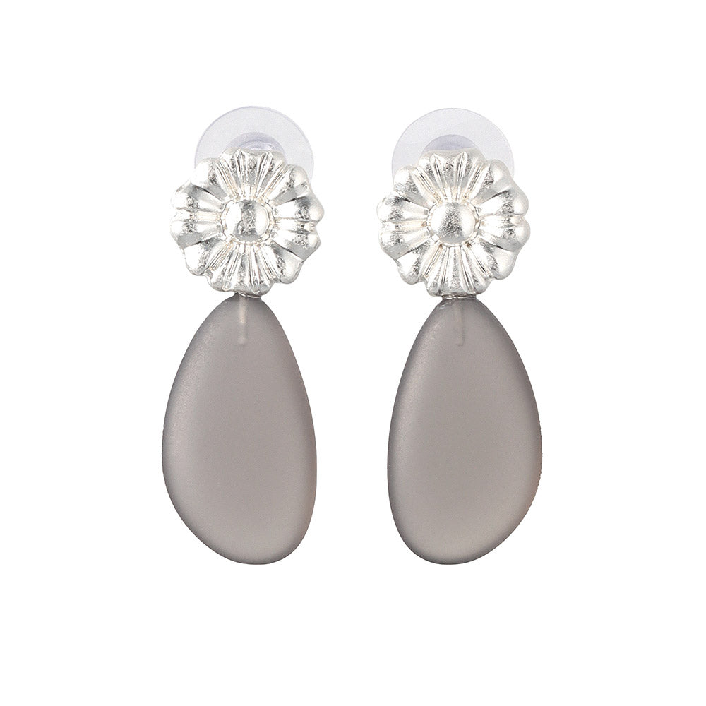 Flower and Frosted Homaika Pebble Earrings