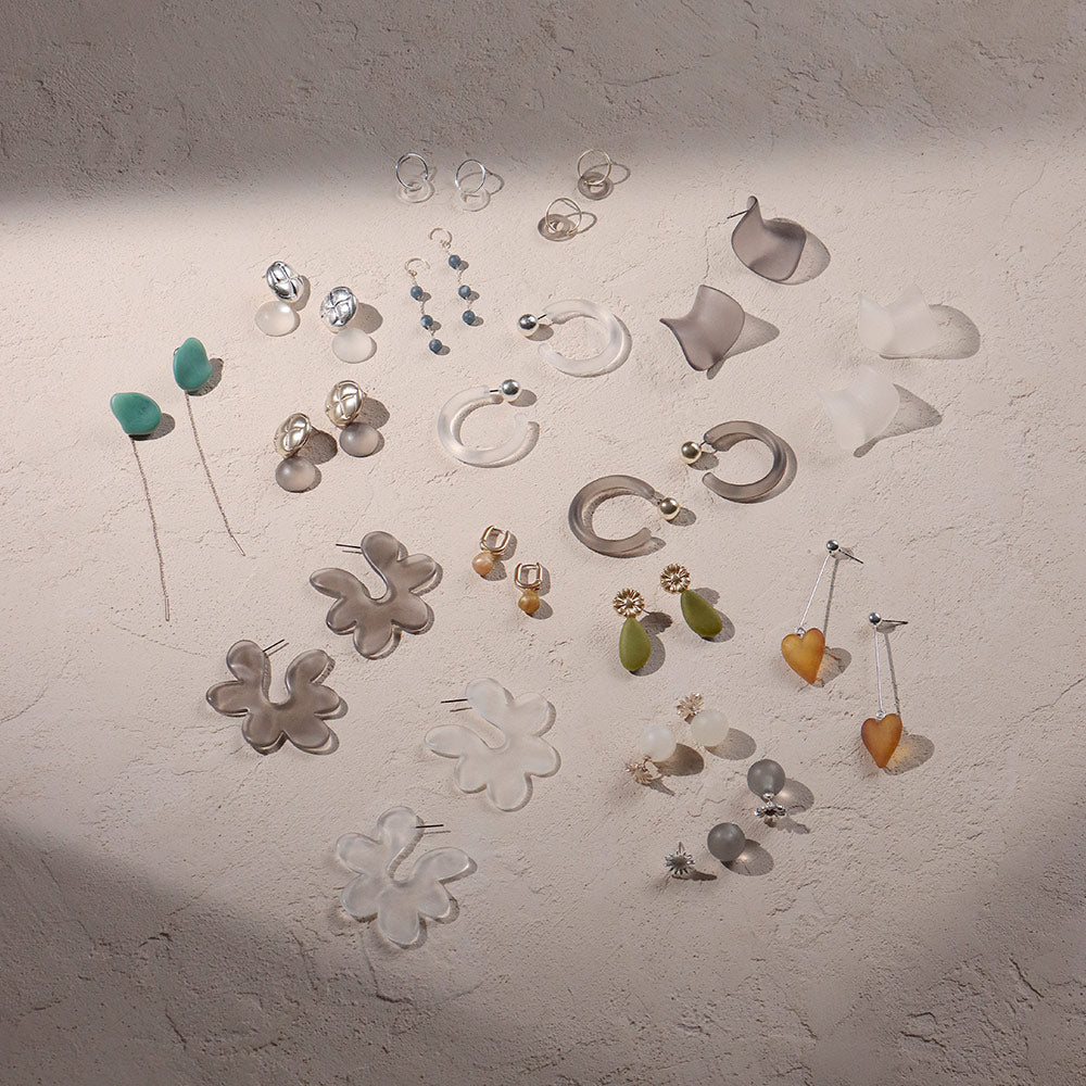 Flower and Frosted Homaika Pebble Earrings