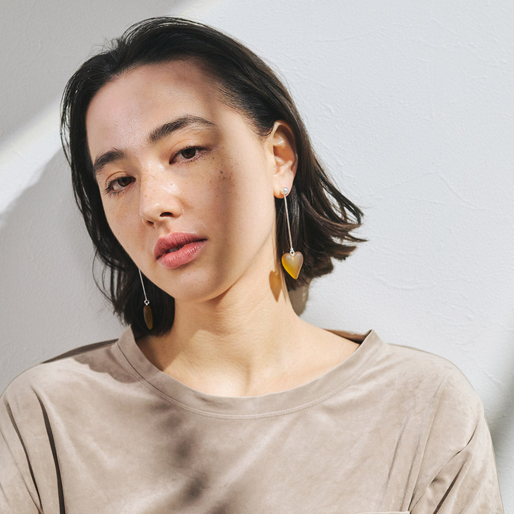 Frosted Homaika Heart Stick Earrings