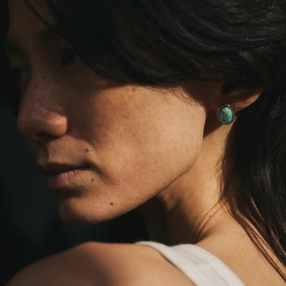 Oval Frame Stone Stud Earrings