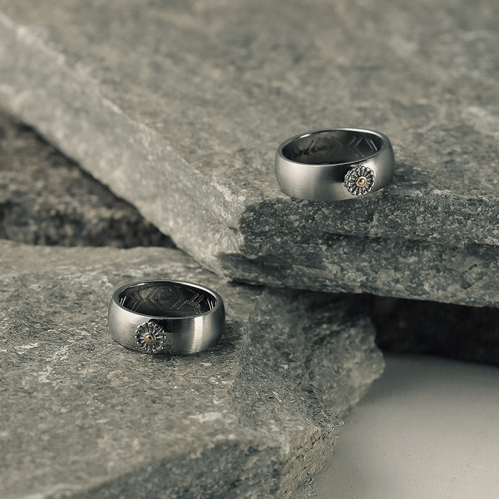 Flower Sleek Band Ring