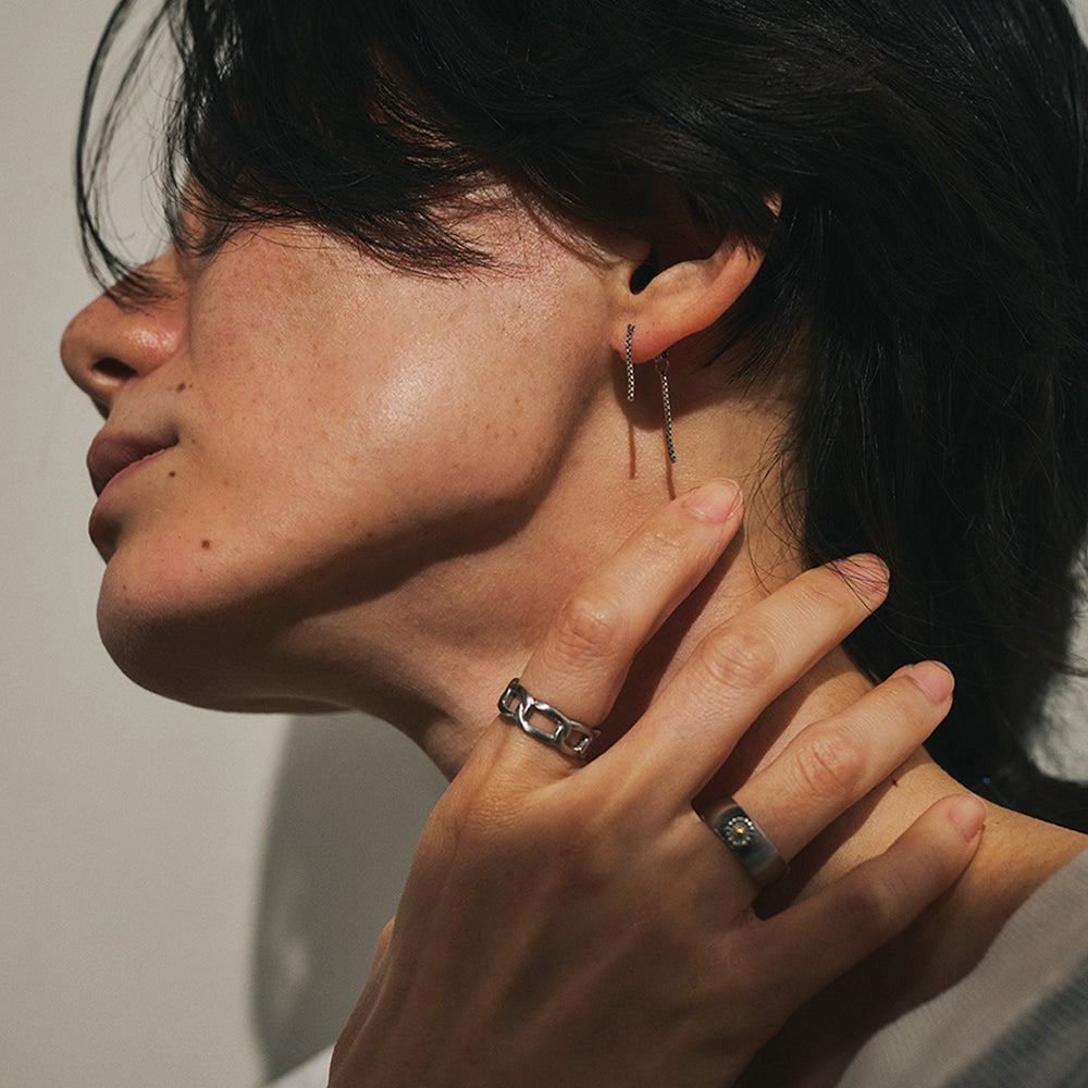 Flower Sleek Band Ring