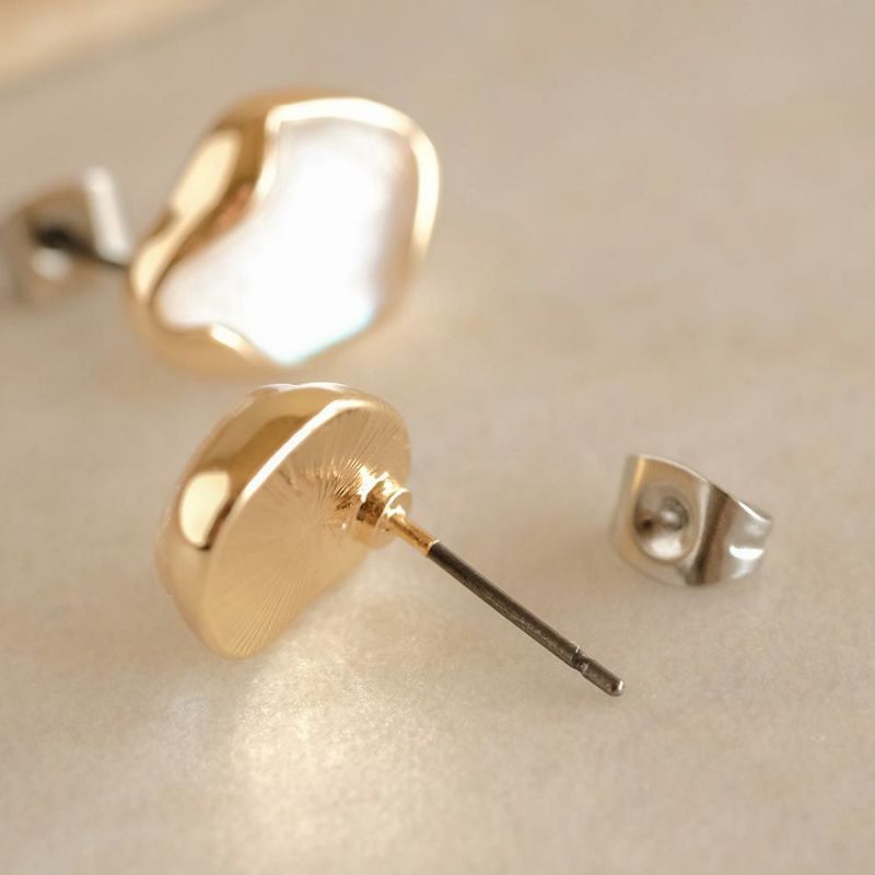 Twist Stone Studs