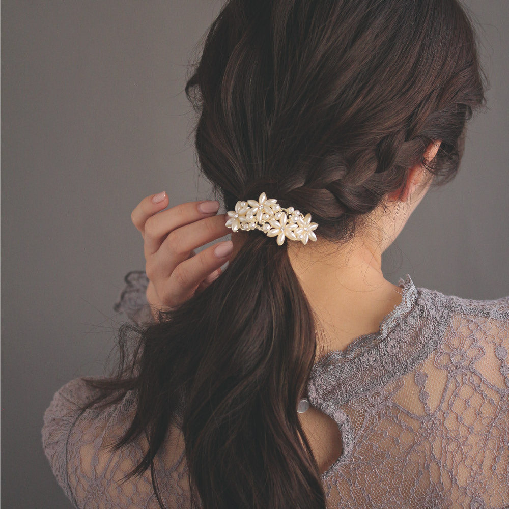 Elegant Casa Blanca Hair Hook Pearl and Bijou Detail - Osewaya