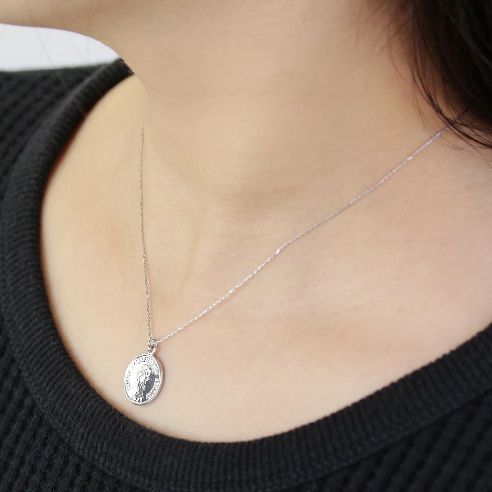 Coin clasp hot sale for necklace