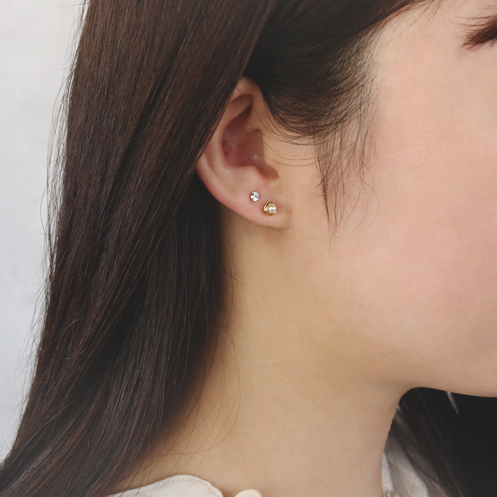 Everyday Pearl Stud Plastic Earring Set - Main Image